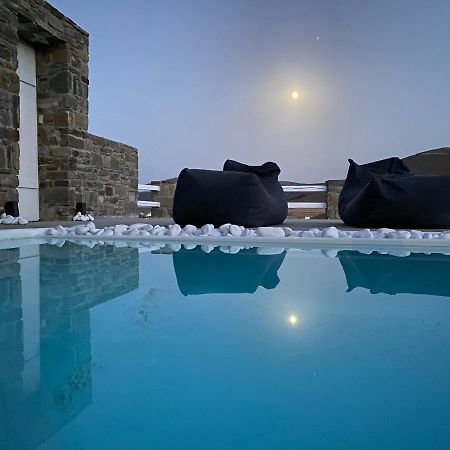 Parian White Luxury Apartments Páros Eksteriør bilde