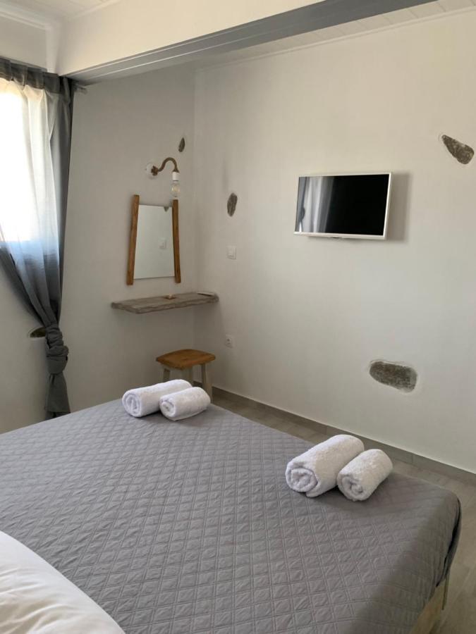 Parian White Luxury Apartments Páros Eksteriør bilde